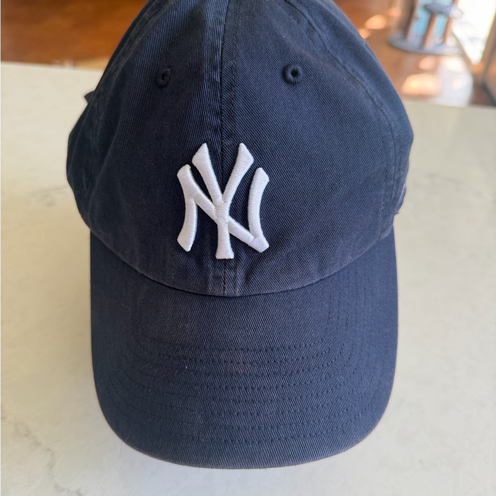 NY Yankees Navy Baseball Cap with White NY Embroidered Logo